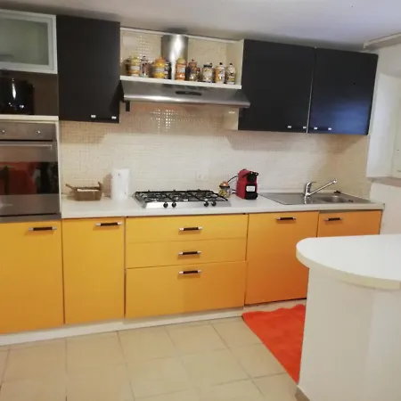 Taverna 100 Passi Dalla Riva Del Mare Appartement