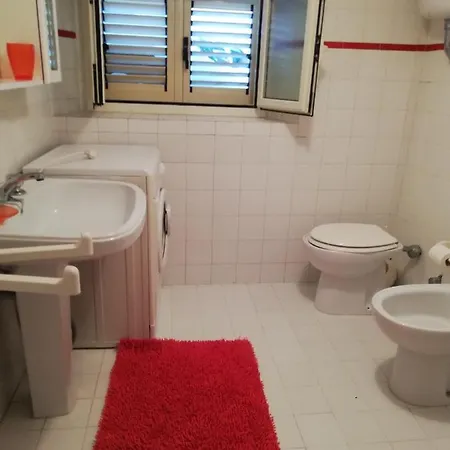Apartment Taverna 100 Passi Dalla Riva Del Mare *